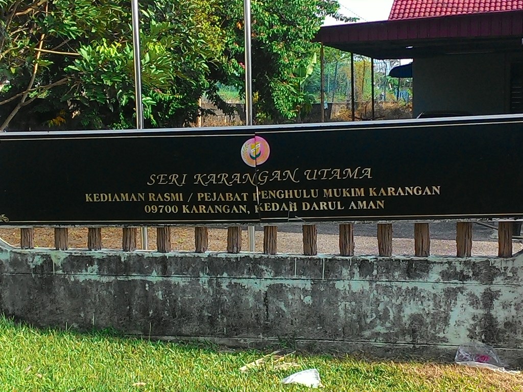 PEJABATPENGHULU